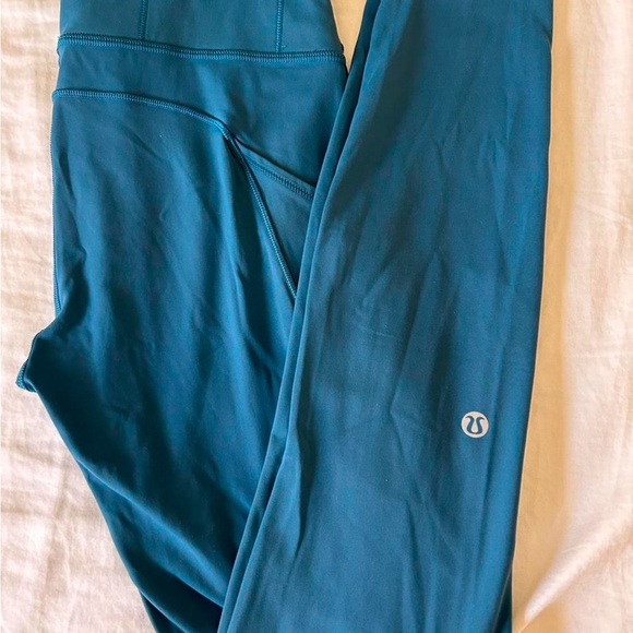 Lululemon Fast and Free leggings blue size 2 - Picture 2 of 3